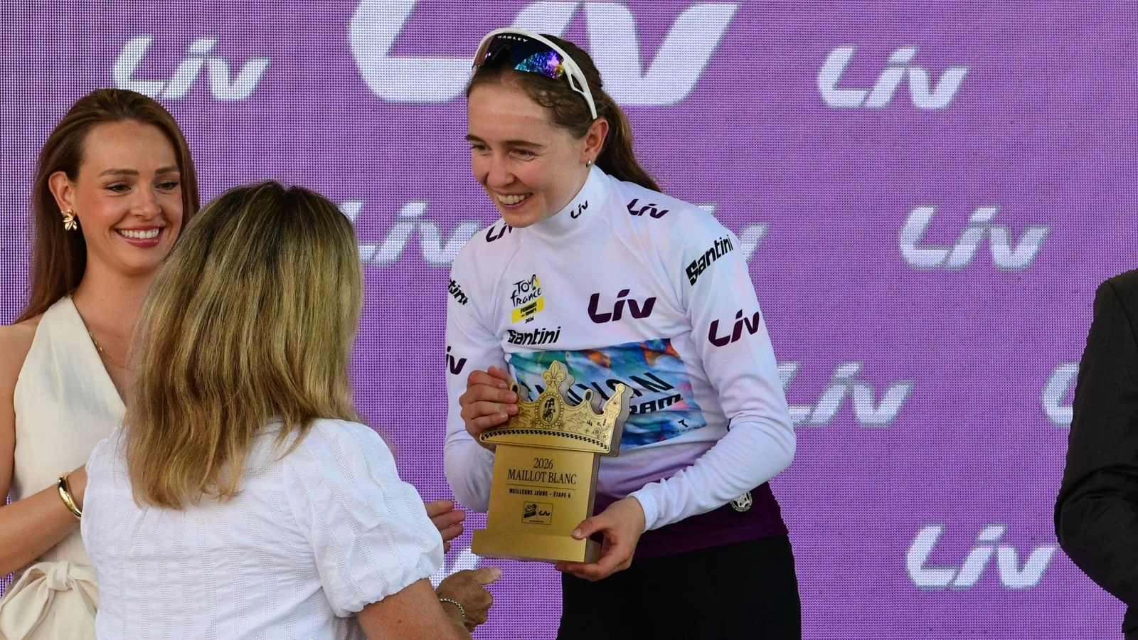Tour de France Frauen 2024: Demi Vollering gewinnt Gesamtwertung - Sport - SZ.de