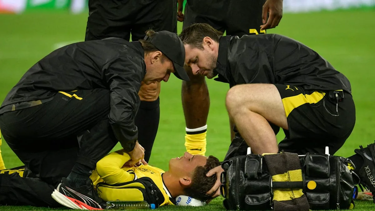 Fußball-Dortmund feiert ein Duo, das sich auch selbst feiert